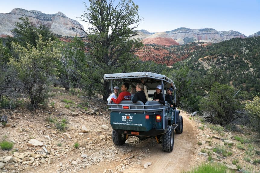 teens in a jeep near zion national park